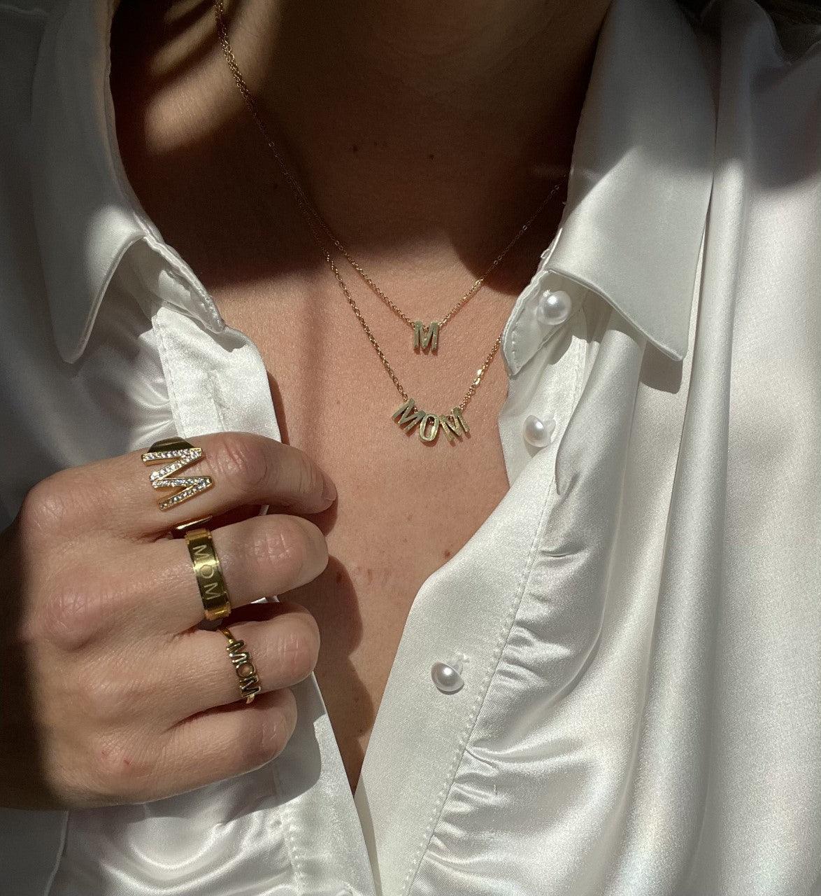 MOM ring - Guld eller sølv - Black Design