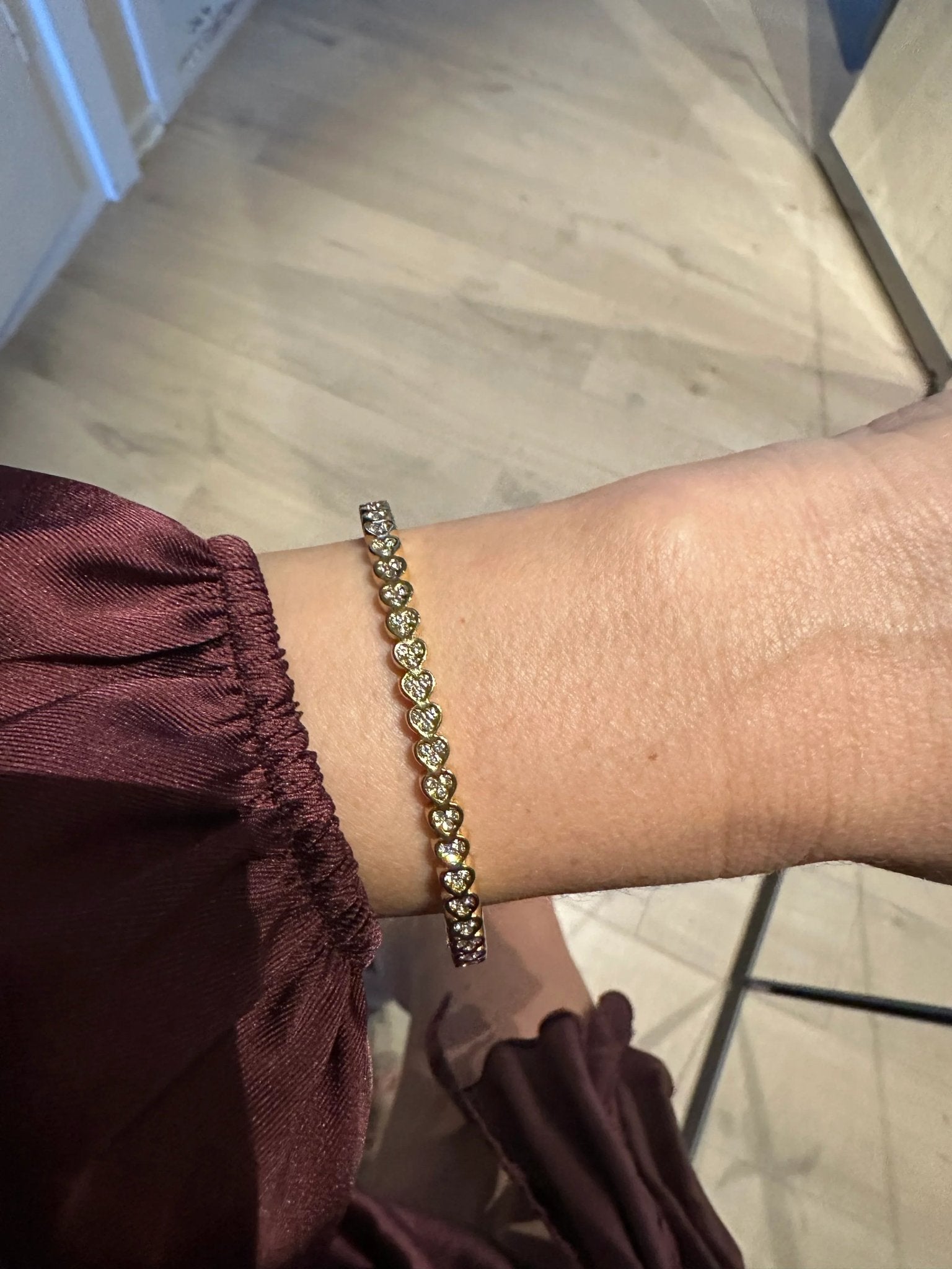 Sofie Armring med zircon og vendbart mønster