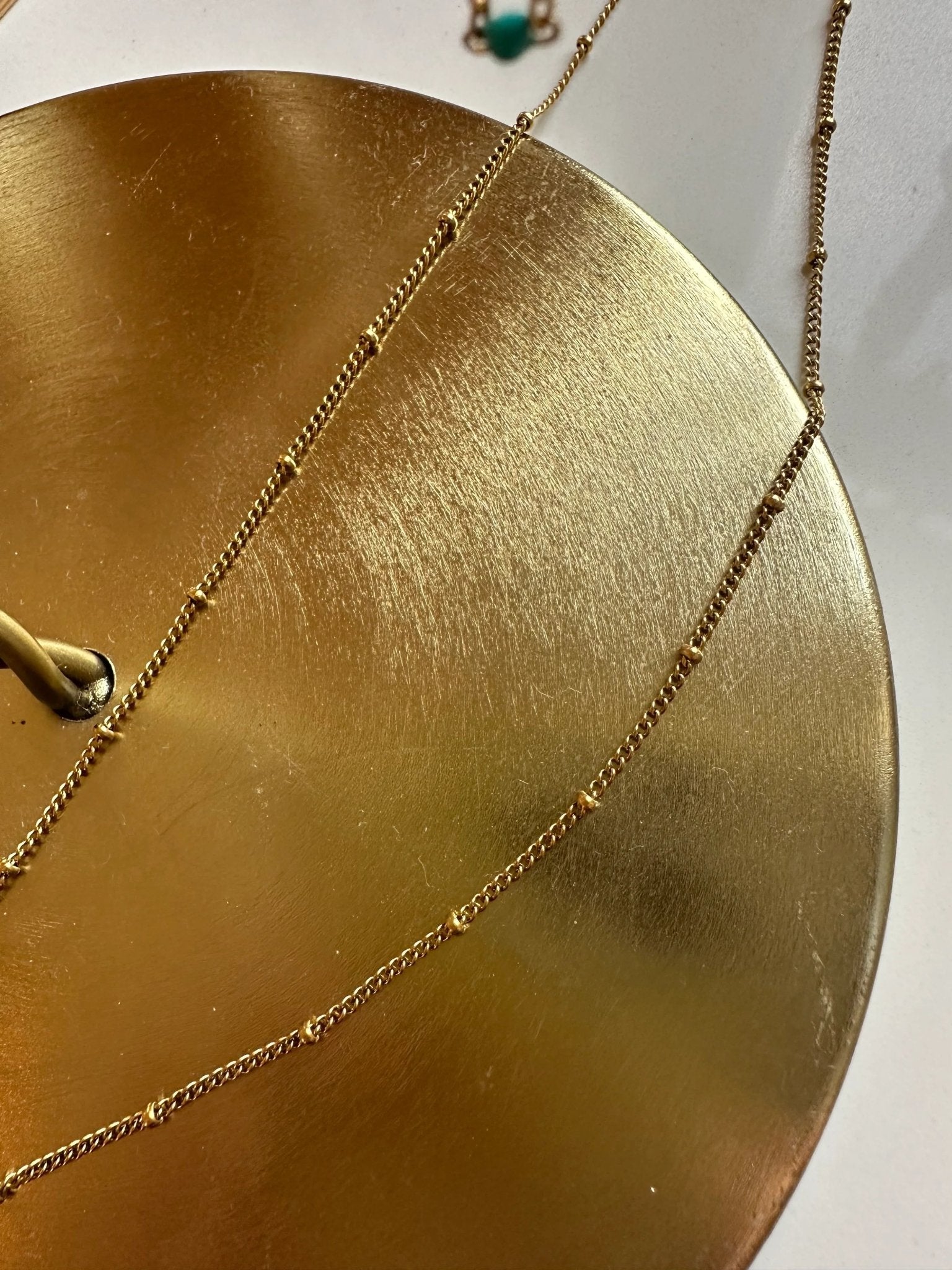 Emalja Halskæde  udstillet