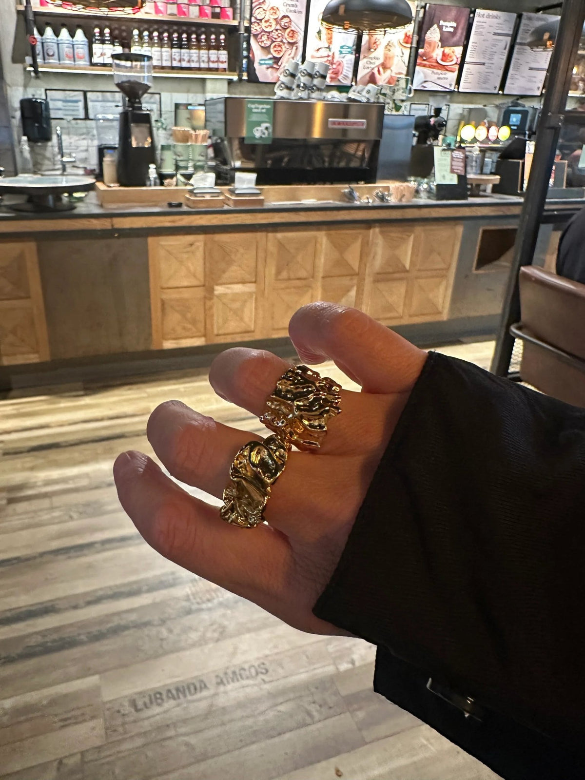 Amina Rind Amina Ring | 18k forgyldt, justerbar | Black Design